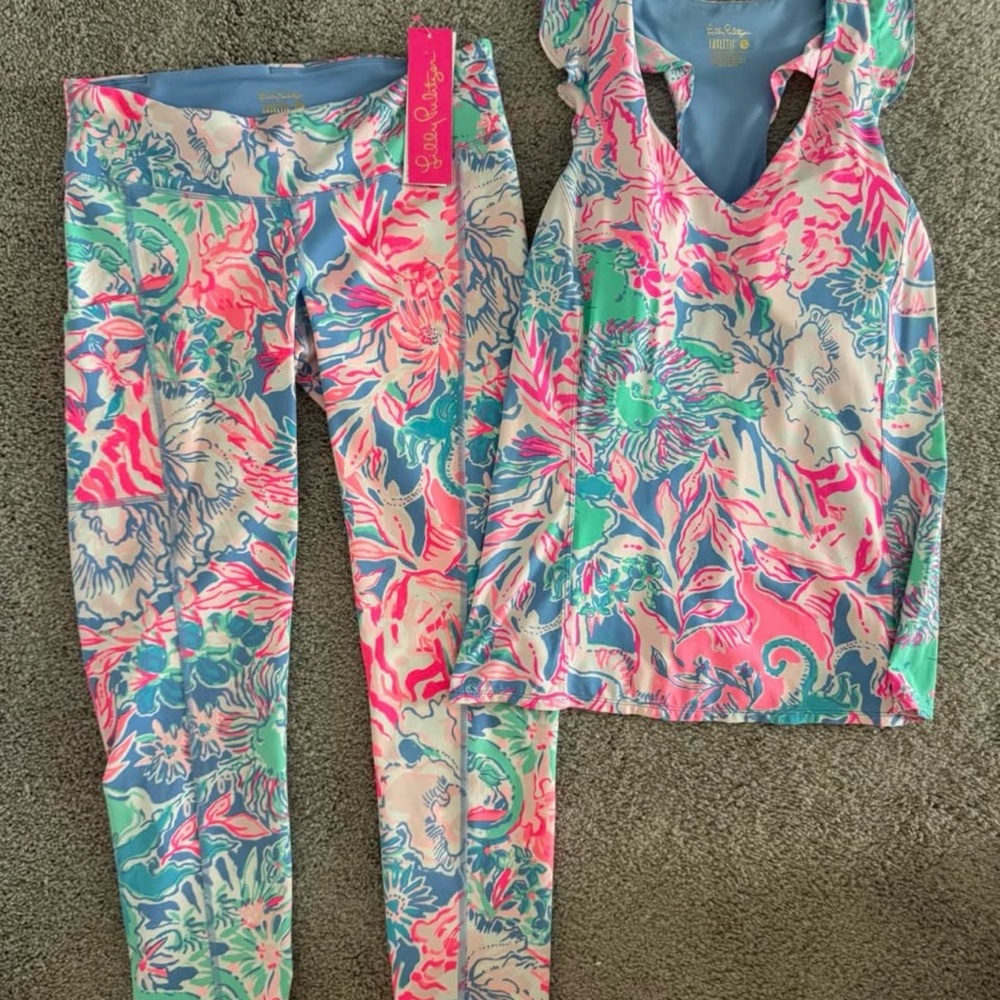 Lilly Pulitzer luxletic set Set